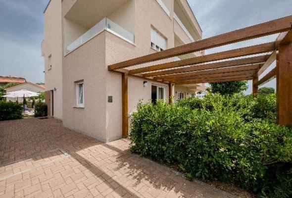B&B Vila Sabbia Lopar Esterno foto