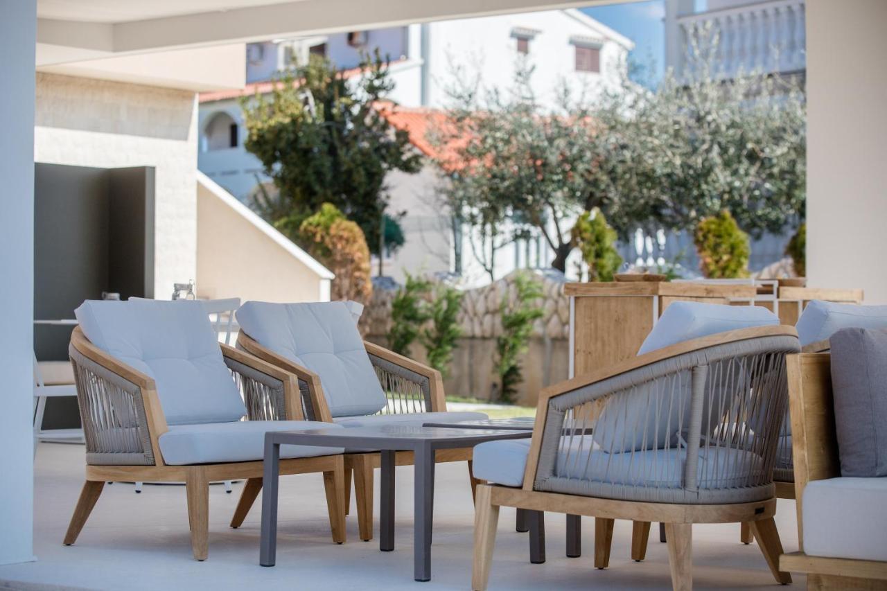 B&B Vila Sabbia Lopar Esterno foto